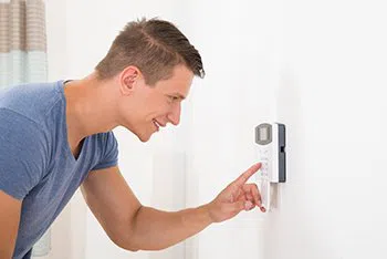 Kettering OH Locksmiths Store Kettering, OH 937-528-1322 - lock-installation